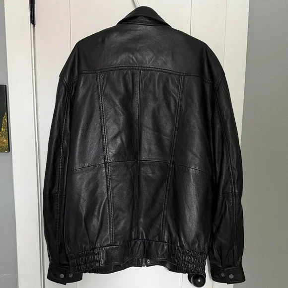 Men's Classic Black Leather Jacket - Picture 4 of 5